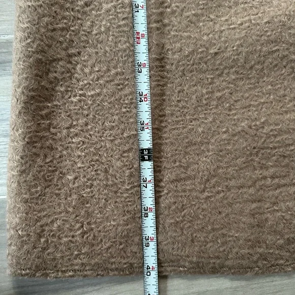 Zara Beige Longline Sleeveless Vest Coat |
Women's Size Small - Picture 11 of 12